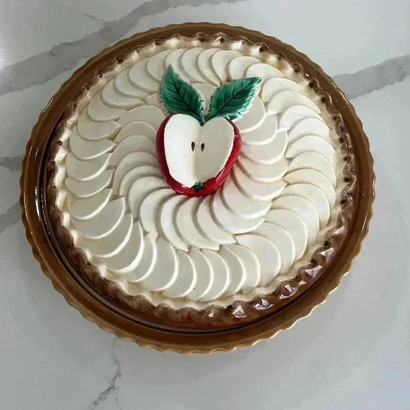 CERIART Apple Pie Covered Ceramic Pie Plate Dish Portugal Kitchen Bakeware Decor - Picture 1 of 15